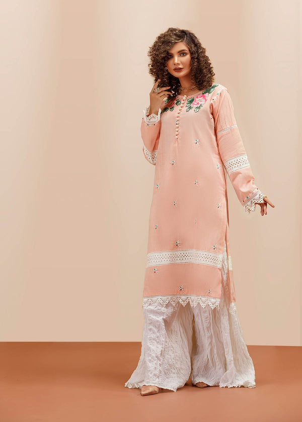 Model wearing Pink Khaddi lawn kurta -1