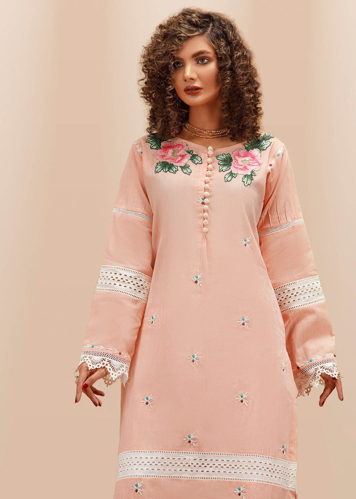 Model wearing Pink Khaddi lawn kurta -2