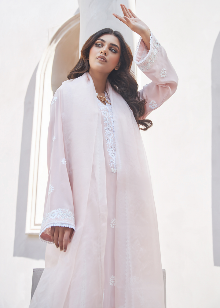 Model wearing Powder pink shirt with organza dupatta - 6